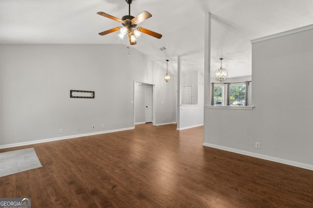 126 Lake Wisteria Court, Kingsland, GA 31548