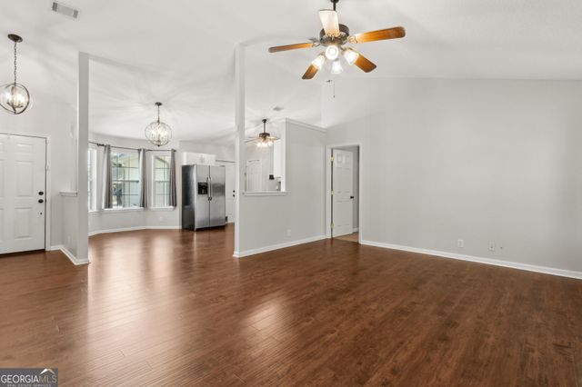 126 Lake Wisteria Court, Kingsland, GA 31548