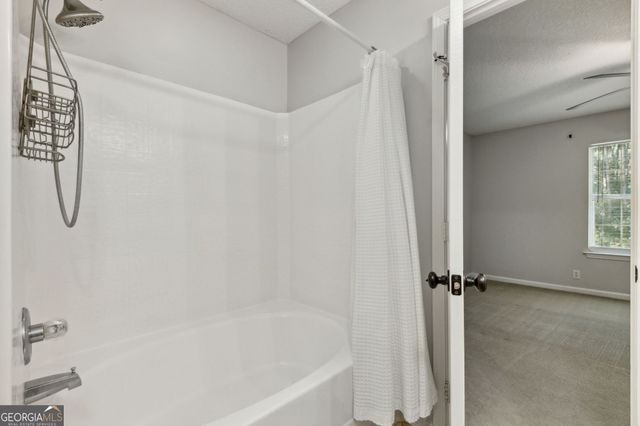 126 Lake Wisteria Court, Kingsland, GA 31548