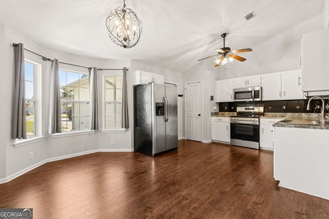 126 Lake Wisteria Court, Kingsland, GA 31548