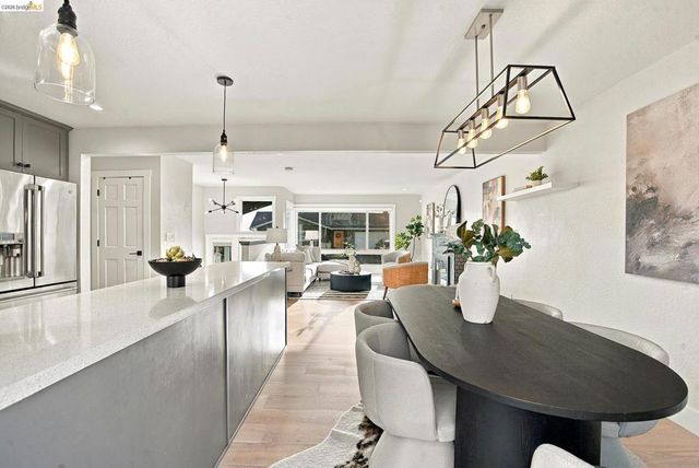 476 Creighton Way, Oakland, CA 94619