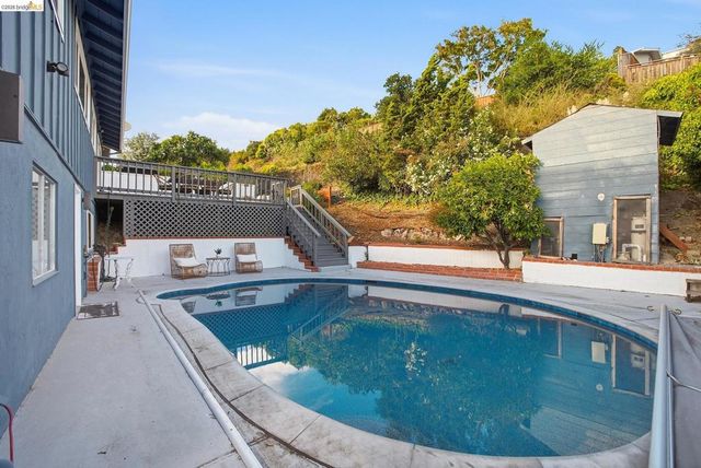 476 Creighton Way, Oakland, CA 94619