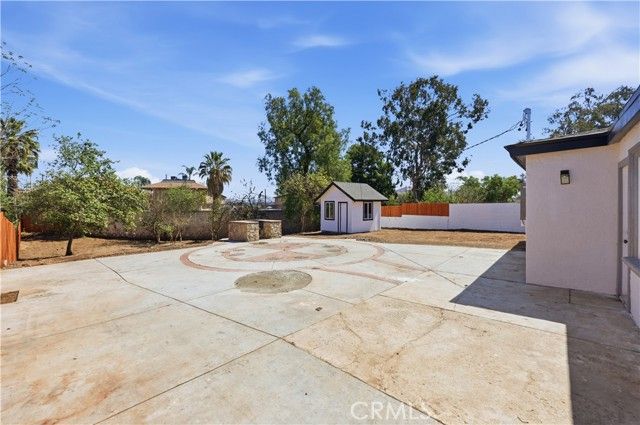 3192 Pontiac, Jurupa Valley, CA 92509