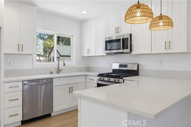 3192 Pontiac, Jurupa Valley, CA 92509