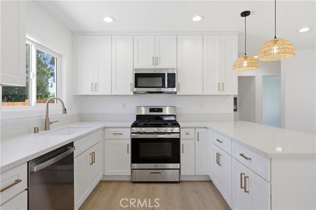 3192 Pontiac, Jurupa Valley, CA 92509