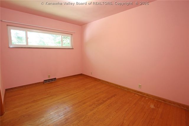 657 Timber Lane, Elkview, WV 25071