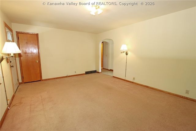 657 Timber Lane, Elkview, WV 25071