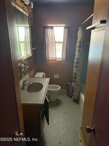 2342 PINE SUMMIT Drive E, Jacksonville, FL 32211