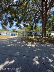 2342 PINE SUMMIT Drive E, Jacksonville, FL 32211