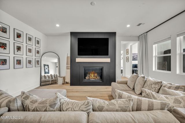 7617 Calypso Drive, Sparks, NV 89436
