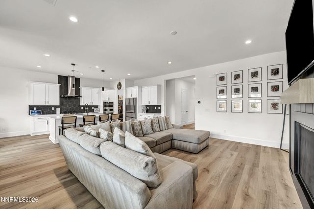7617 Calypso Drive, Sparks, NV 89436