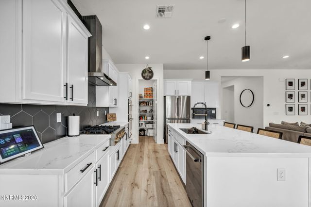7617 Calypso Drive, Sparks, NV 89436