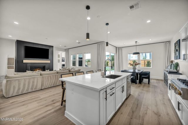 7617 Calypso Drive, Sparks, NV 89436