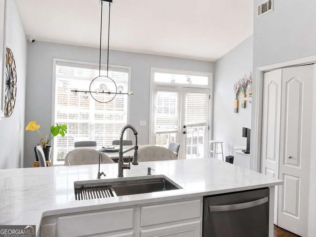4315 Buford Valley Way, Buford, GA 30518