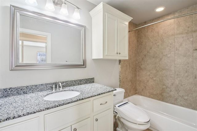 540 Oak Park Drive, Choctaw, OK 73020