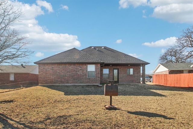 540 Oak Park Drive, Choctaw, OK 73020
