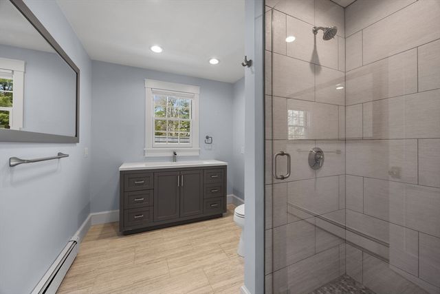 1 Boat House Dr, Wareham, MA 02571
