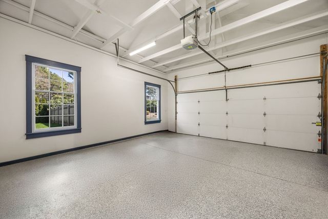 1 Boat House Dr, Wareham, MA 02571