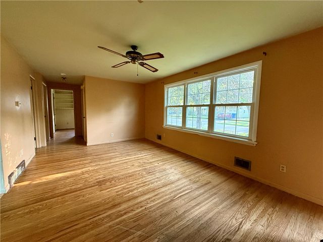 116 Lemoyn Avenue, Rochester, NY 14612