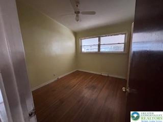 1527 Livingston Street, Bethlehem City, PA 18017