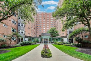 4970 N Marine Drive 1024, Chicago, IL 60640