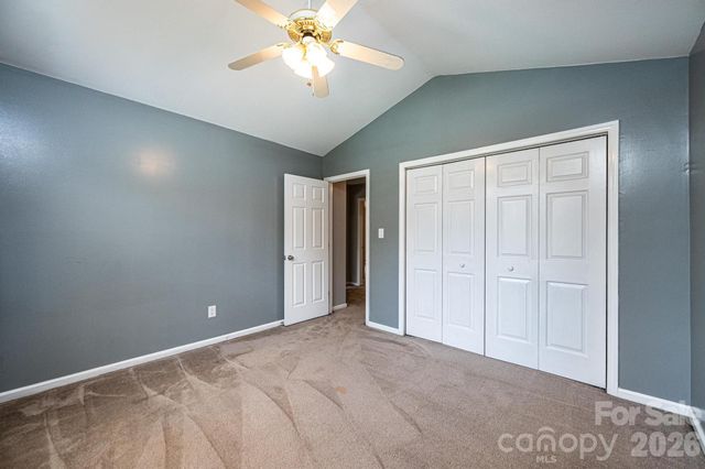 4158 Arrowhead Drive NE, Hickory, NC 28601