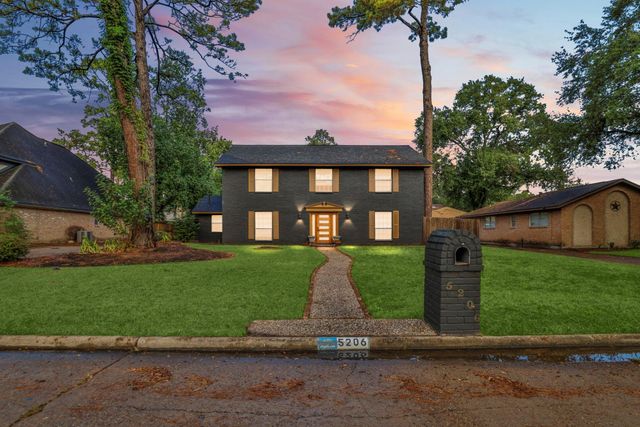 5206 Lodge Creek Dr Drive, Houston, TX 77066