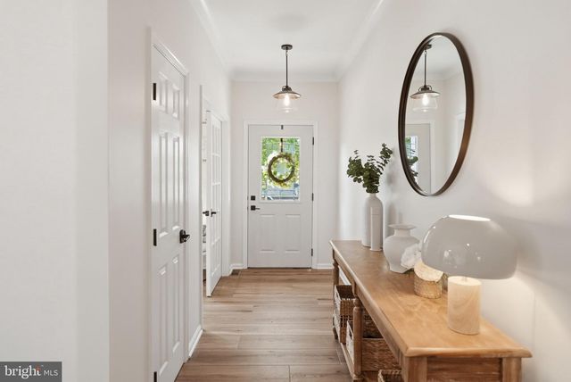 9467 MERRIMONT TRACE CIR, Bristow, VA 20136
