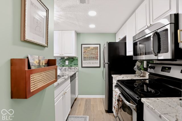 6059 S Bay Drive, Indianapolis, IN 46250
