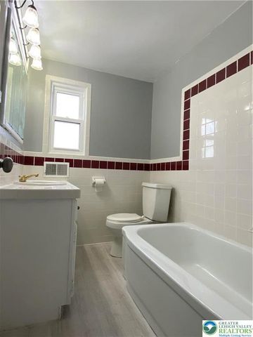 2121 Schoenersville Road, Bethlehem City, PA 18018