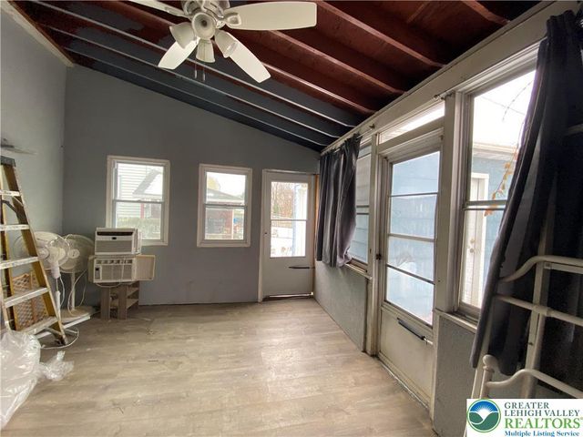 2121 Schoenersville Road, Bethlehem City, PA 18018