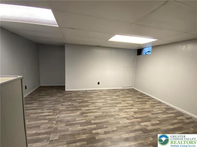 2121 Schoenersville Road, Bethlehem City, PA 18018