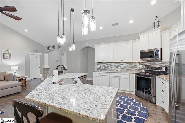 3044 English Cottage Way, Boiling Springs, SC 29316
