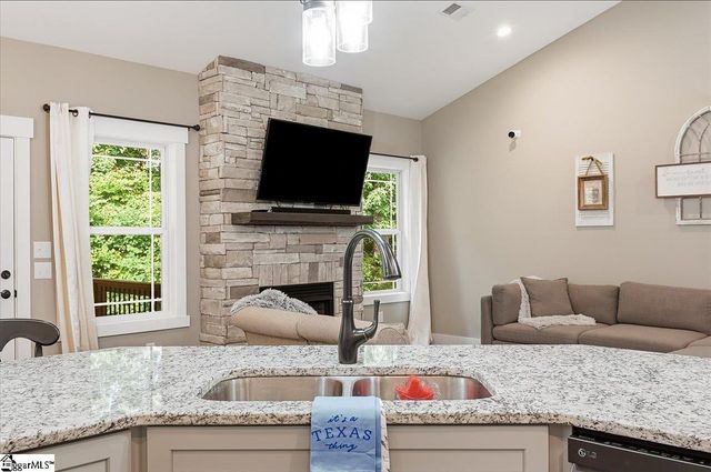 3044 English Cottage Way, Boiling Springs, SC 29316