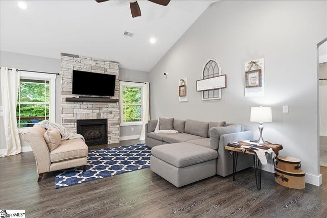 3044 English Cottage Way, Boiling Springs, SC 29316