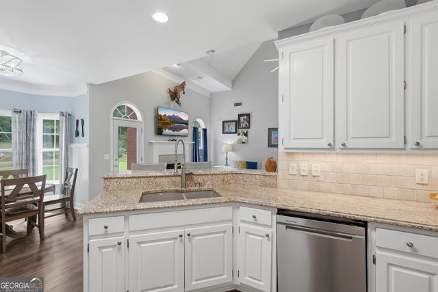 445 huiet Drive, Mcdonough, GA 30252