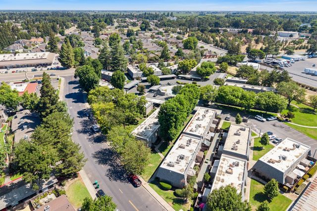 876 Rutledge Dr, Lodi, CA 95242