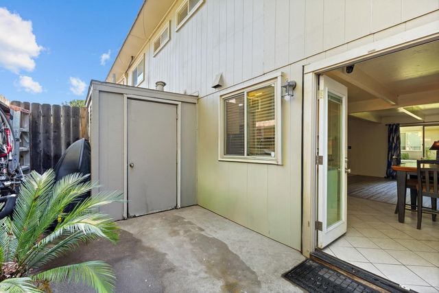 876 Rutledge Dr, Lodi, CA 95242