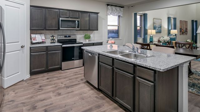 2207 Bosque Trail, Crandall, TX 75114