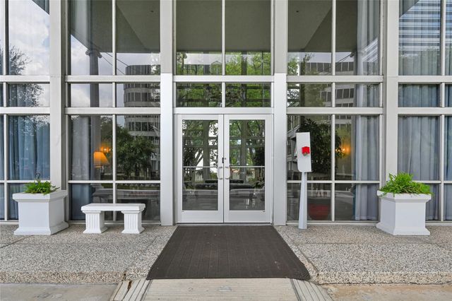 5050 Ambassador Way 314, Houston, TX 77056