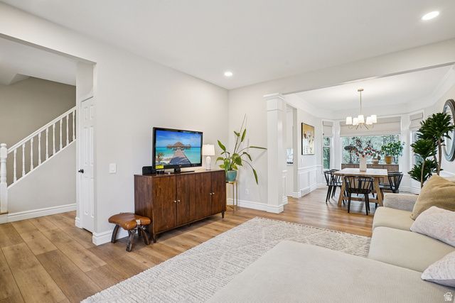 392 CRANBERRY HILL DR, Draper, UT 84020