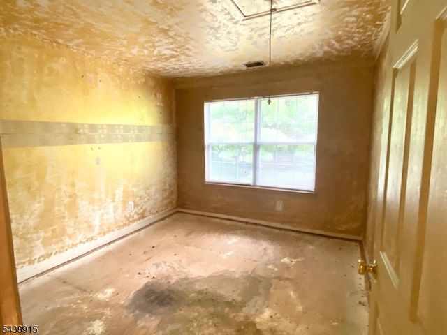 274 Bald Eagle Dr, Lopatcong Twp., NJ 08886