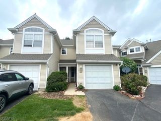 274 Bald Eagle Dr, Lopatcong Twp., NJ 08886