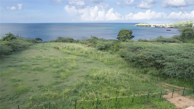 2 CALLE CAÑON, Vieques, PR 00765