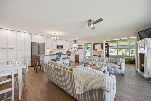 200 South Boulevard A, Boynton Beach, FL 33435