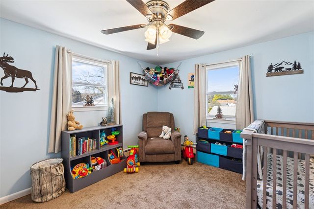 39 Oakland Drive, West Warwick, RI 02893