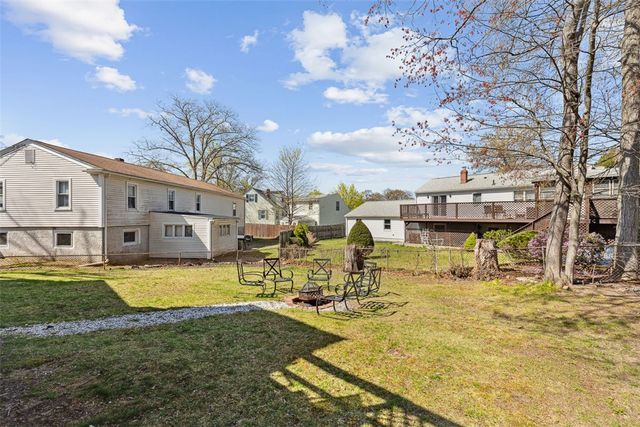 39 Oakland Drive, West Warwick, RI 02893