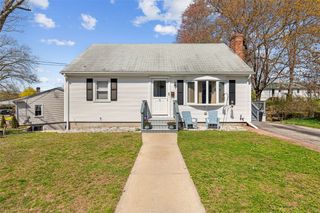 39 Oakland Drive, West Warwick, RI 02893