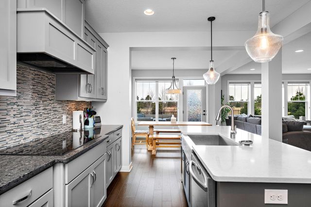 12575 Foxhill Avenue N, Hugo, MN 55038