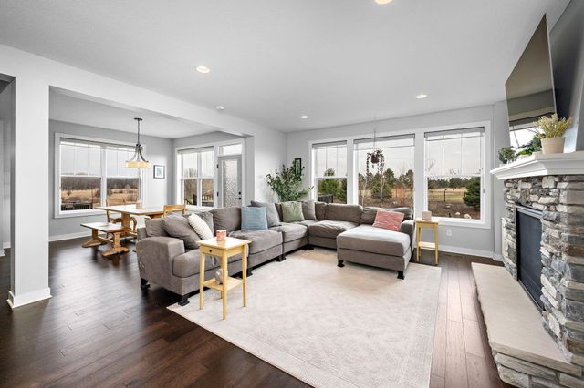 12575 Foxhill Avenue N, Hugo, MN 55038